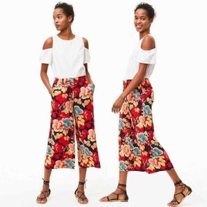 LOFT Floral Cropped Pants in Red and Blue